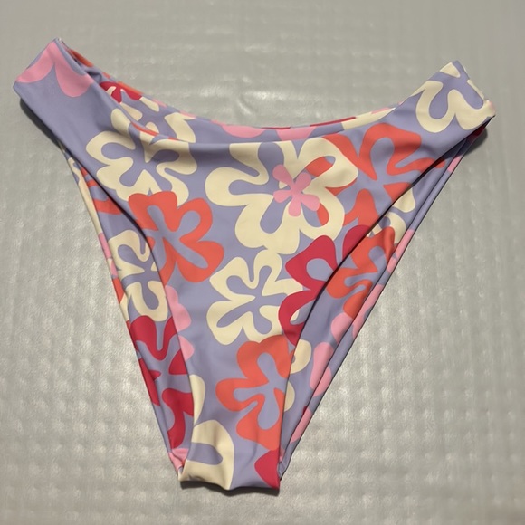 Purple Bikini Size XS - Picture 2 of 5